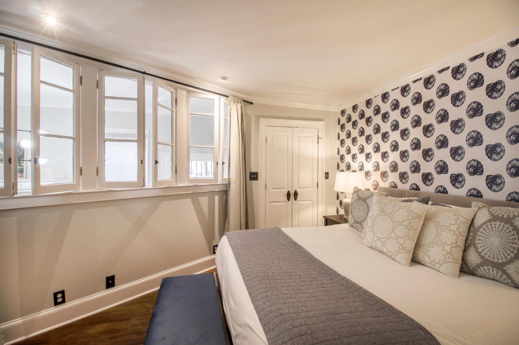 Walk To It All In Downtown, Double King Beds Savannah Exteriér fotografie