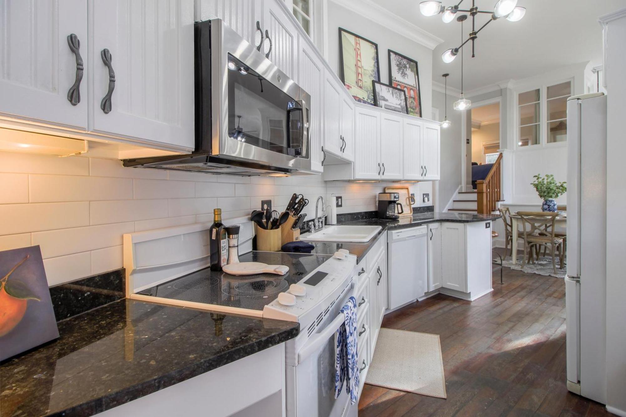 Walk To It All In Downtown, Double King Beds Savannah Exteriér fotografie